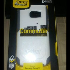 Otter box (Samsung Galaxy S7)